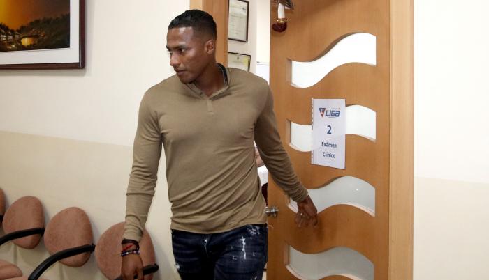 Antonio Valencia - chequeos médicos Liga