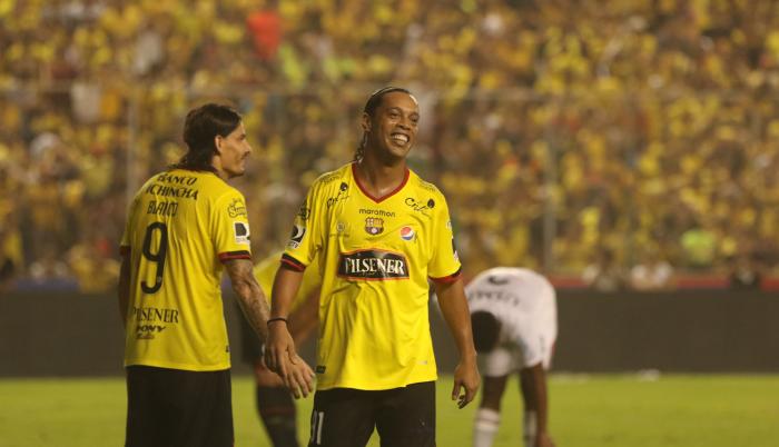 ronaldinho barcelona ismael blanco