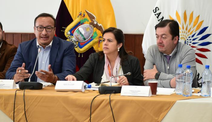 Ministra de Gobierno en la Comisión Ocasional de Tránsito