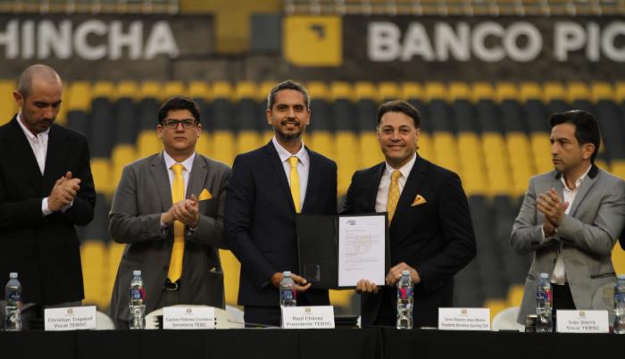 carlos alfaro moreno directorio barcelona renuncias