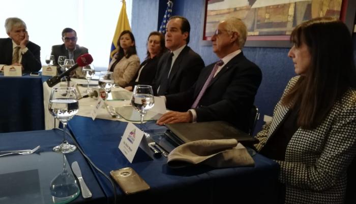 MAURICIO CLAVER