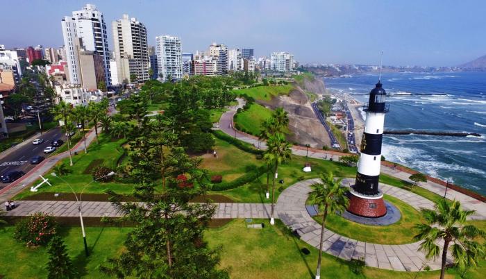 lima-peru-miraflores-economia