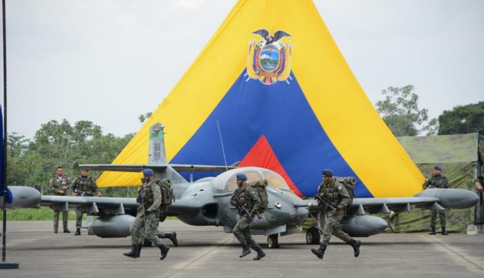 El evento rememoró que el 10 de febrero de 1995 cuatro aviones al mando del oficial Raúl Banderas reciben una alerta de ataque ante la incursión de cuatro aeronaves peruanas e inicia el combate.
