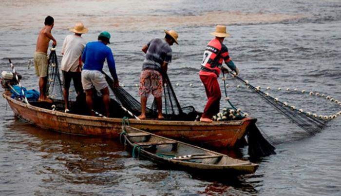Los pescadores artesanales, en desacuerdo con la Ley de Pesca