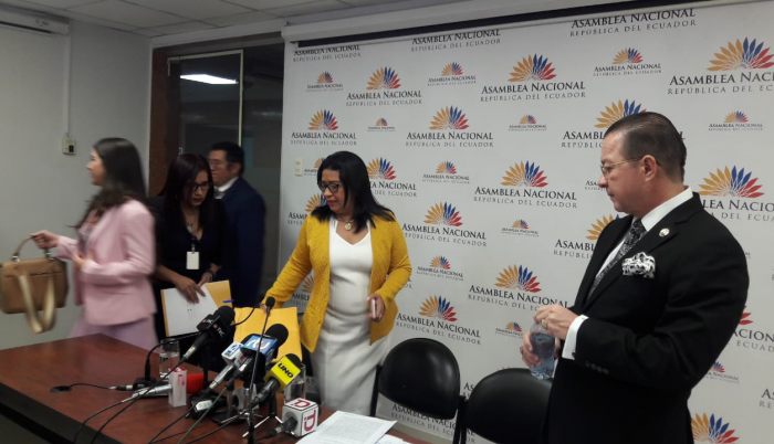Karina Arteaga y Luiggi García
