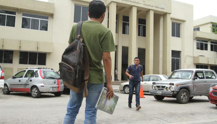 Bachilleres sin cupos