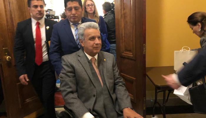 moreno saliendo