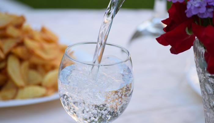 vaso con agua