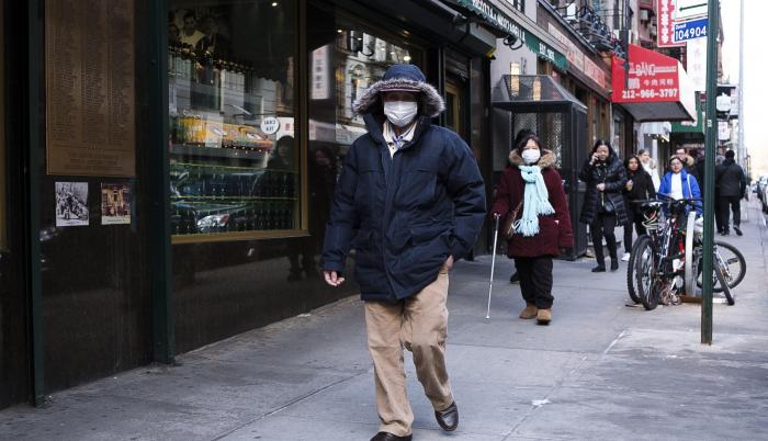 People Wearing Masks (31314031)