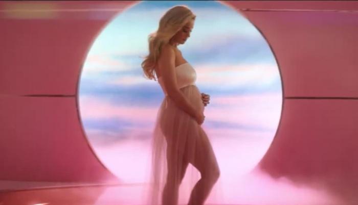 200305072307-katy-perry-pregnancy-announcement-music-video-mxp-vpx-00005413-super-169