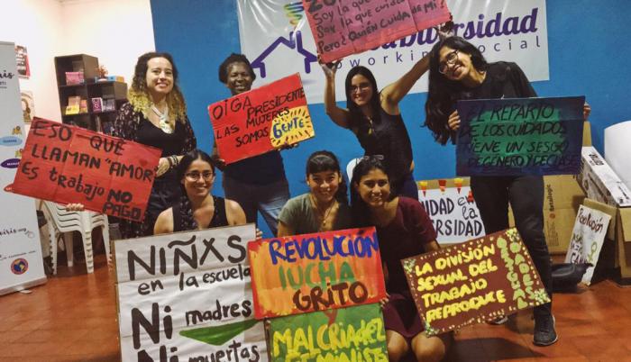 Taller Gallina Malcriada 8M feminismo