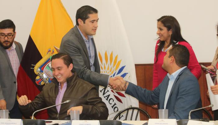 richard martinez en asamblea