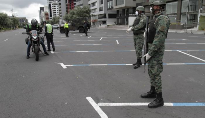 militares en control HL