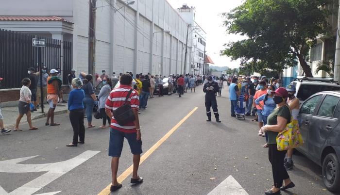 supermercados aglomeraciones coronavirus guayaquil