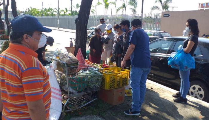 comercio informal guayaquil