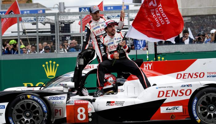 Le-Mans-Toyota4