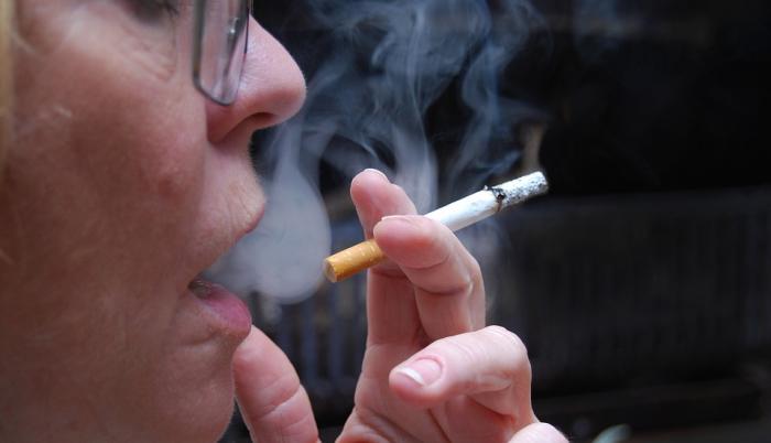 smoking-2168601_960_720