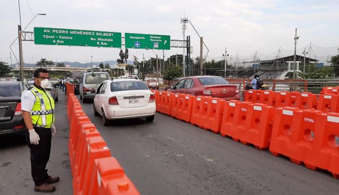 DIVISIÓN DE CARRILES