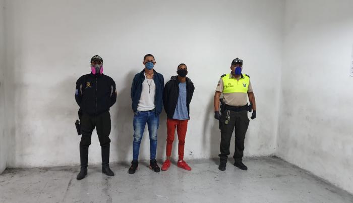 VENEZOLANOS DETENIDOS POR ROBO
