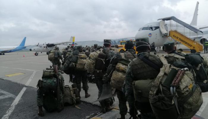 MILITARES PARA GUAYAS