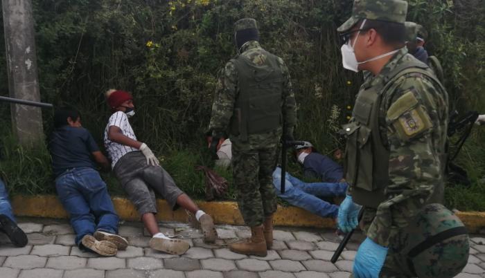 MILITARES EN EL SUR DE QUITO