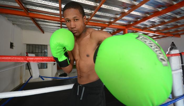 alexander-espinoza-boxeador