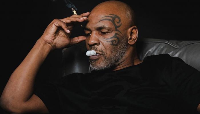 Mike-tyson-jordan-box