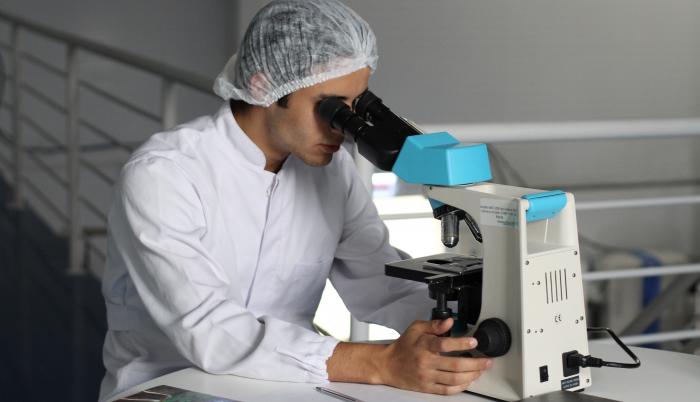 El coronavirus está activo entre 3 horas y 3 días, según estudio mexicano.