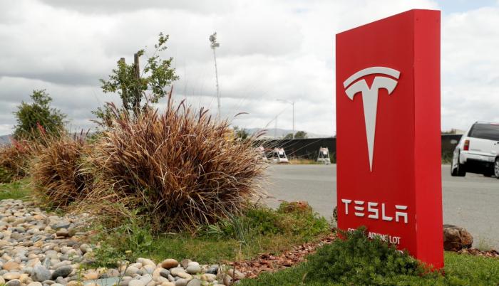 Elon Musk reabrió la planta de Tesla en California.