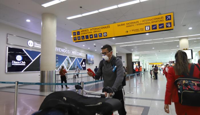aeropuerto+controles+covid
