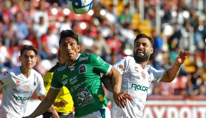 Fútbol-ángel-mena