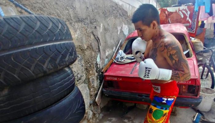 jonatha-chicaiza-titulo-nacional-boxeo