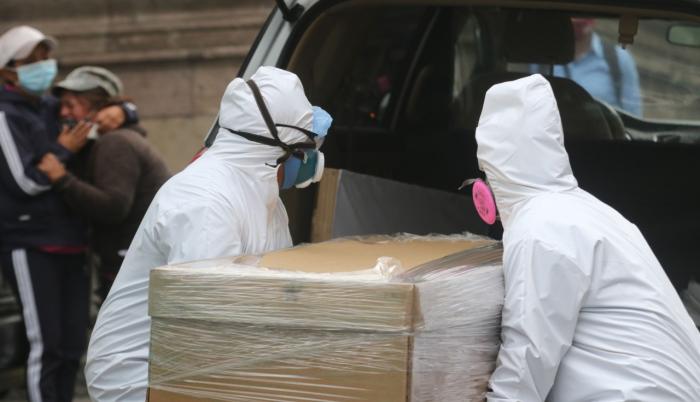 Coronavirus: Calles y casas con 30 fallecidos en Quito. Foto usada en portada, 22 de mayo de 2020.