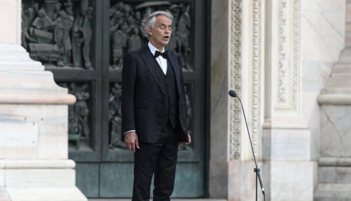 Andrea Bocelli donó su plasma tras padecer coronavirus / AFP / 26 de mayo de 2020.