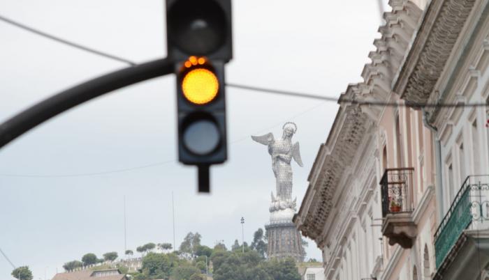 semaforo amarillo en Quito desde el 3 de junio