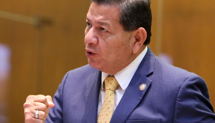 asambleísta Jimmy Candell