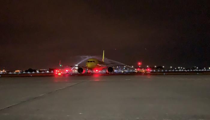 AVION LLEGADA