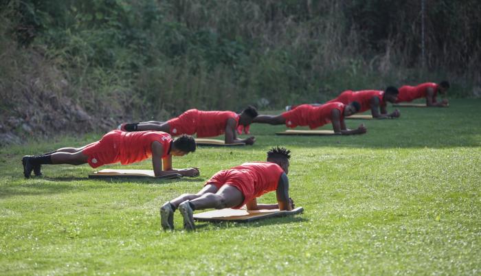 Barcelona-entrenamiento-coronavirus