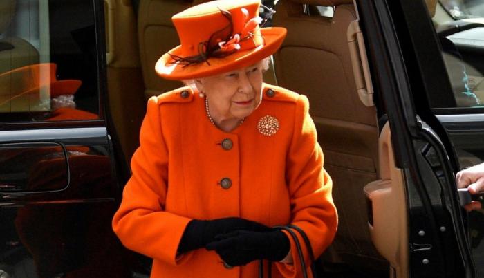 Reina Isabel.