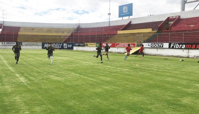 Entrenamiento de Aucas