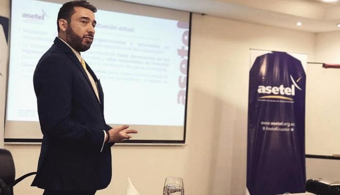Jorge Cevallos+asociación de empresas telecomunicación