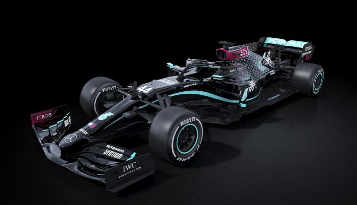 Mercedes-F1-auto-racismo-discriminación-Lewis-Hamilton