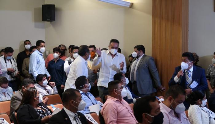 Votación. José Yúnez, elegido viceprefecto de Guayas con el voto de los 30 consejeros