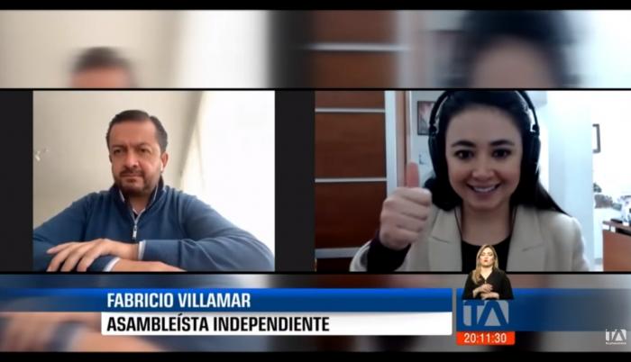 Andrea Samaniego, de Teleamazonas, entrevista a Fabricio Villamar