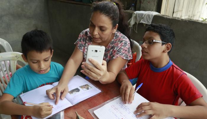 Melba Alvarado- Clases en la Costa-Educación No Presencial-2020