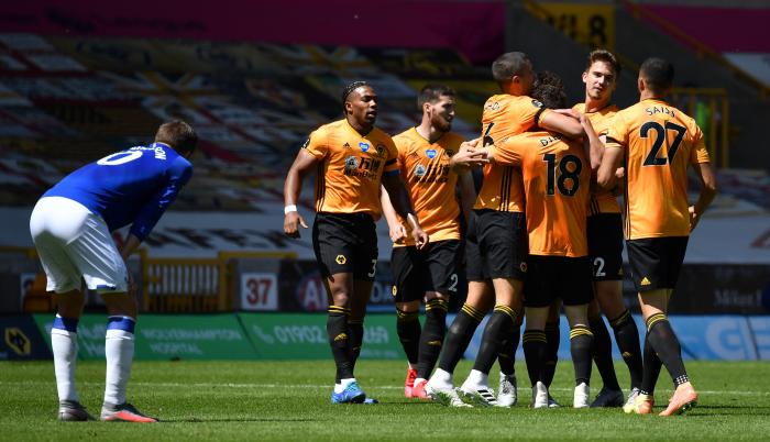 Wolverhampton+Fútbol+Campana+Inglaterra