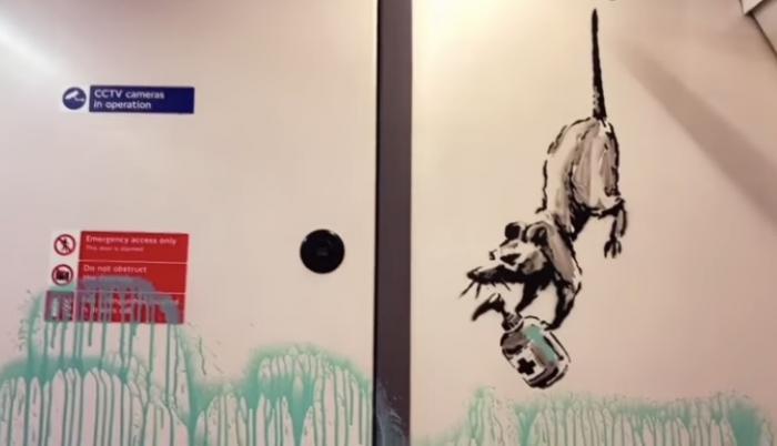 banksy-graffiti-metro-1