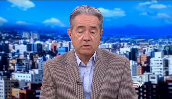 Juan Carlos Zevallos, ministro de Salud, en Ecuavisa