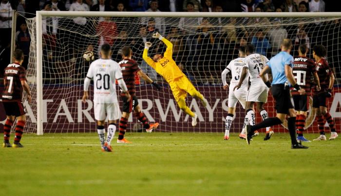 Encuentro entre Liga de Quito y Flamengo.