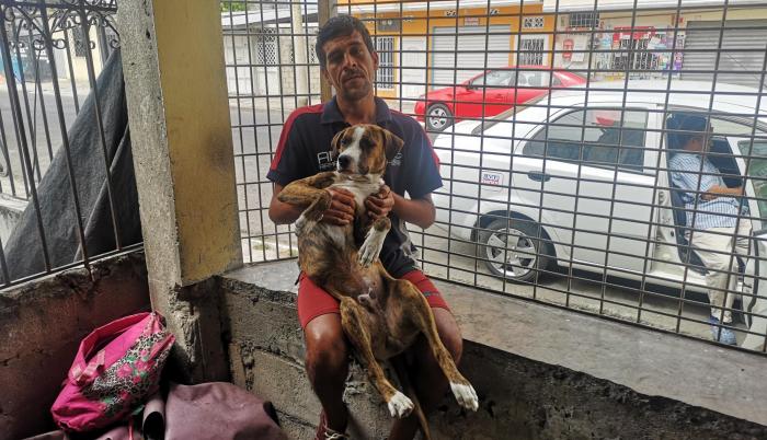 Henry, a quien lo conocían como ‘Calcibon’, por lo extremadamente delgado que era, ahora lo conocen como ‘Doctor Calcibon’, por los hechos que ocurrieron el pasado 25 de octubre.